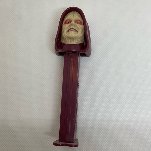 Vintage 2004 Star Wars Emperor Palpatine PEZ Dispenser Retired Toy - Picture 1 of 10